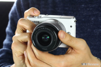 Canon EOS M10 nhỏ nhưng có võ