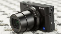 Sony nâng cấp RX100 V với bộ xử lý nhanh hơn và tính năng đời mới