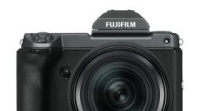 Fujifilm vừa mới công bố máy ảnh Medium Format GFX 100S với cảm biến 100MP
