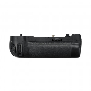 Nikon MB-D17 Multi Power Battery Pack