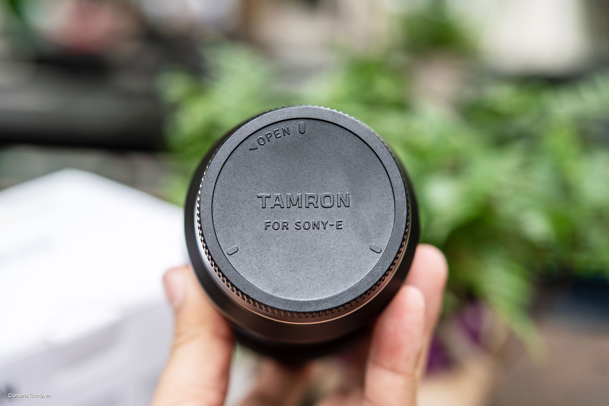 Ống kính zoom giá tốt cho Sony
