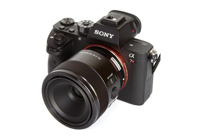 ỐNG K&Iacute;NH SONY FE 50MM MACRO F/2.8 SEL50M28