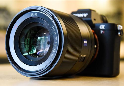 Ống K&iacute;nh Sony Carl Zeiss FE 50mm F1.4 (SEL50F14Z)