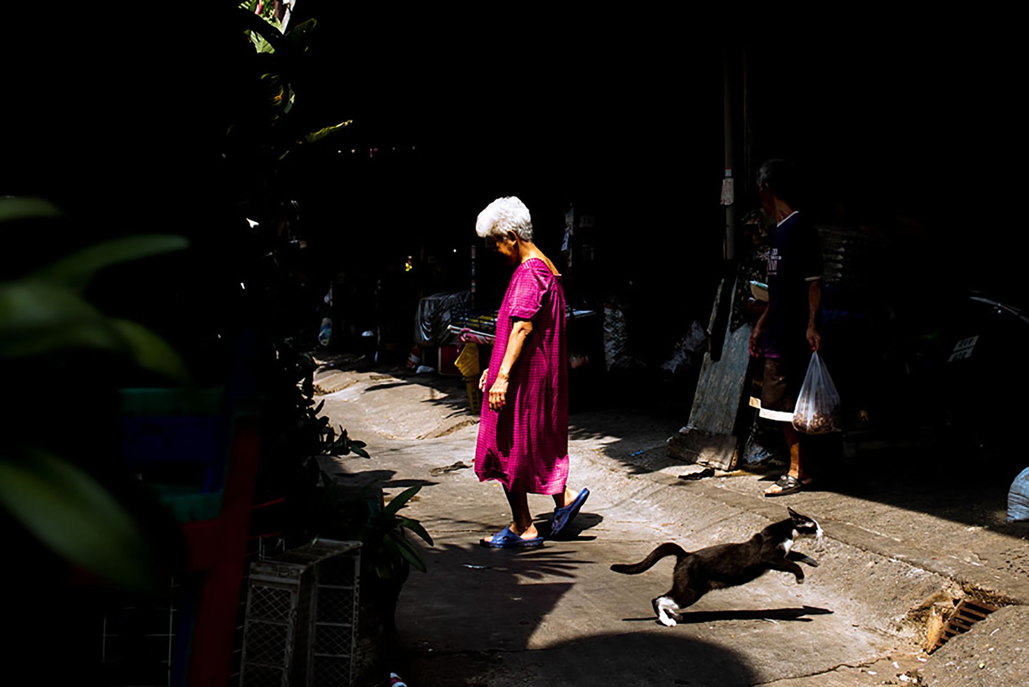 Đang tải street_photography_art_of_composition_pt7_122.jpg&hellip;