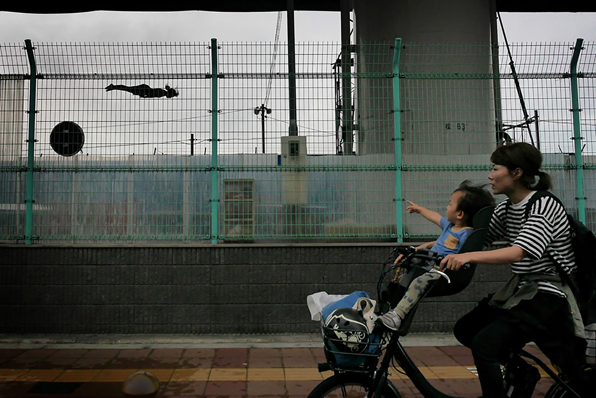Đang tải street_photography_art_of_composition_pt7_123.jpg&hellip;
