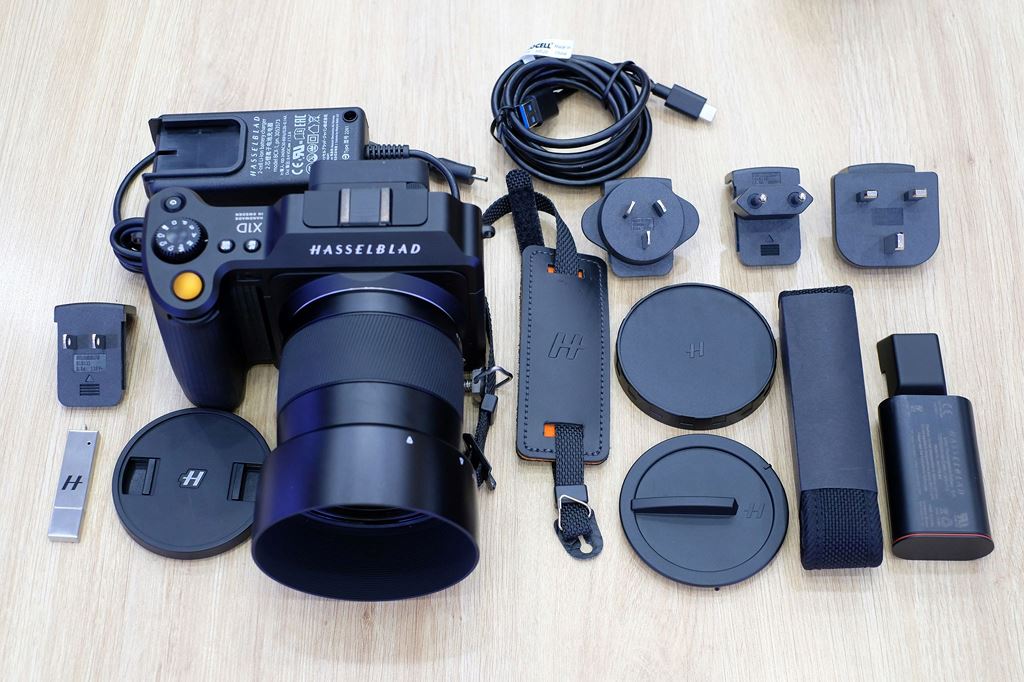 Cận cảnh Hasselblad X1D Limited: màu đen, giá 269 triệu đồng ảnh 1