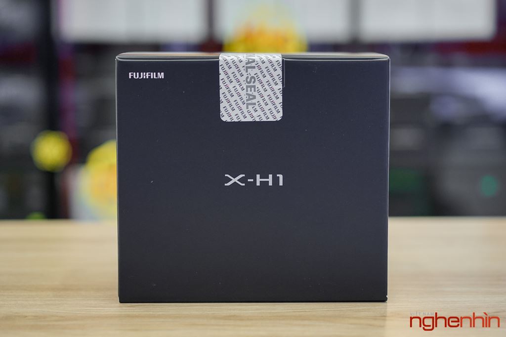 Trên tay Fujifilm X-H1 tại Việt Nam: chống rung 5 trục, màn hình phụ ảnh 3