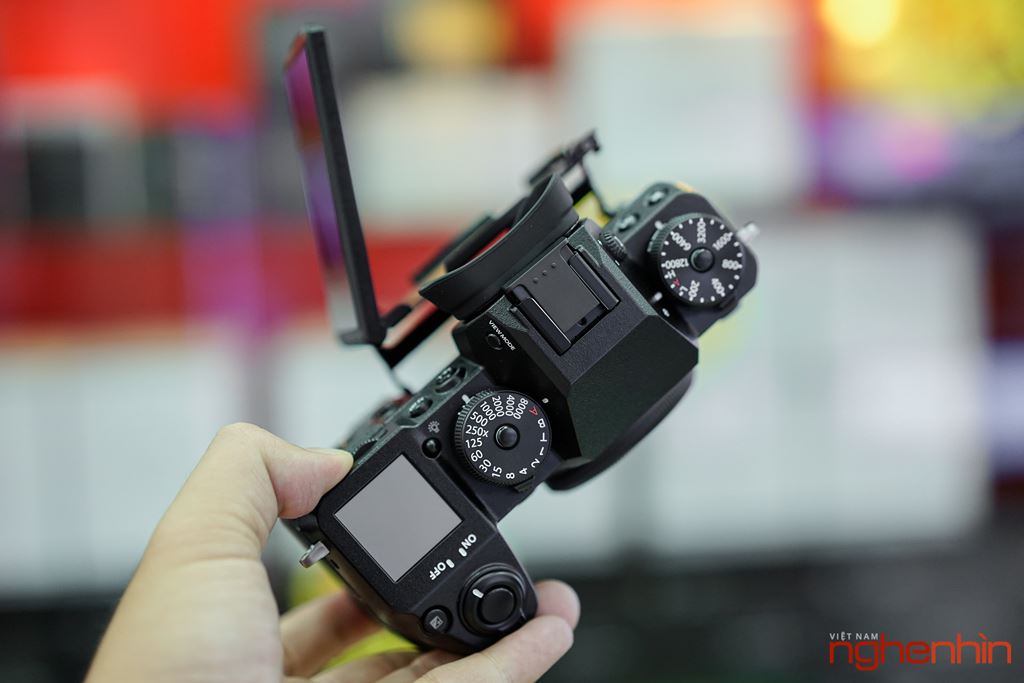 Trên tay Fujifilm X-H1 tại Việt Nam: chống rung 5 trục, màn hình phụ ảnh 13