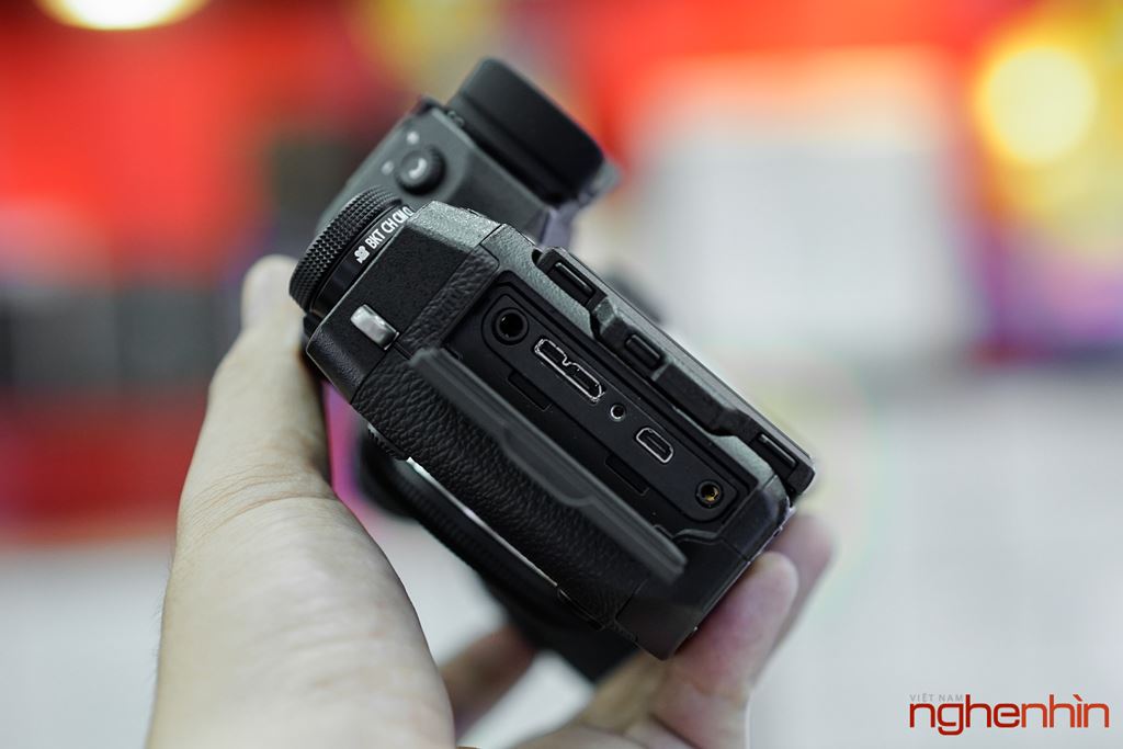Trên tay Fujifilm X-H1 tại Việt Nam: chống rung 5 trục, màn hình phụ ảnh 17