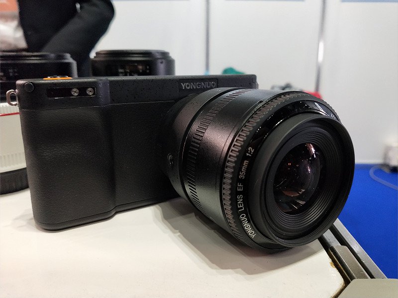 Đang tải Yongnuo-YN450-4G-mirrorless-camera6.jpg…
