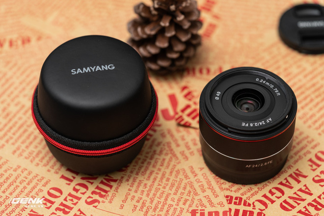 Trải nghiệm Samyang 24mm f/2.8 FE: Ống kính góc rộng giá rẻ, dùng có vui vẻ? - Ảnh 2. Trải nghiệm Samyang 24mm f/2.8 FE: Ống kính góc rộng giá rẻ, dùng có vui vẻ? - Ảnh 2.