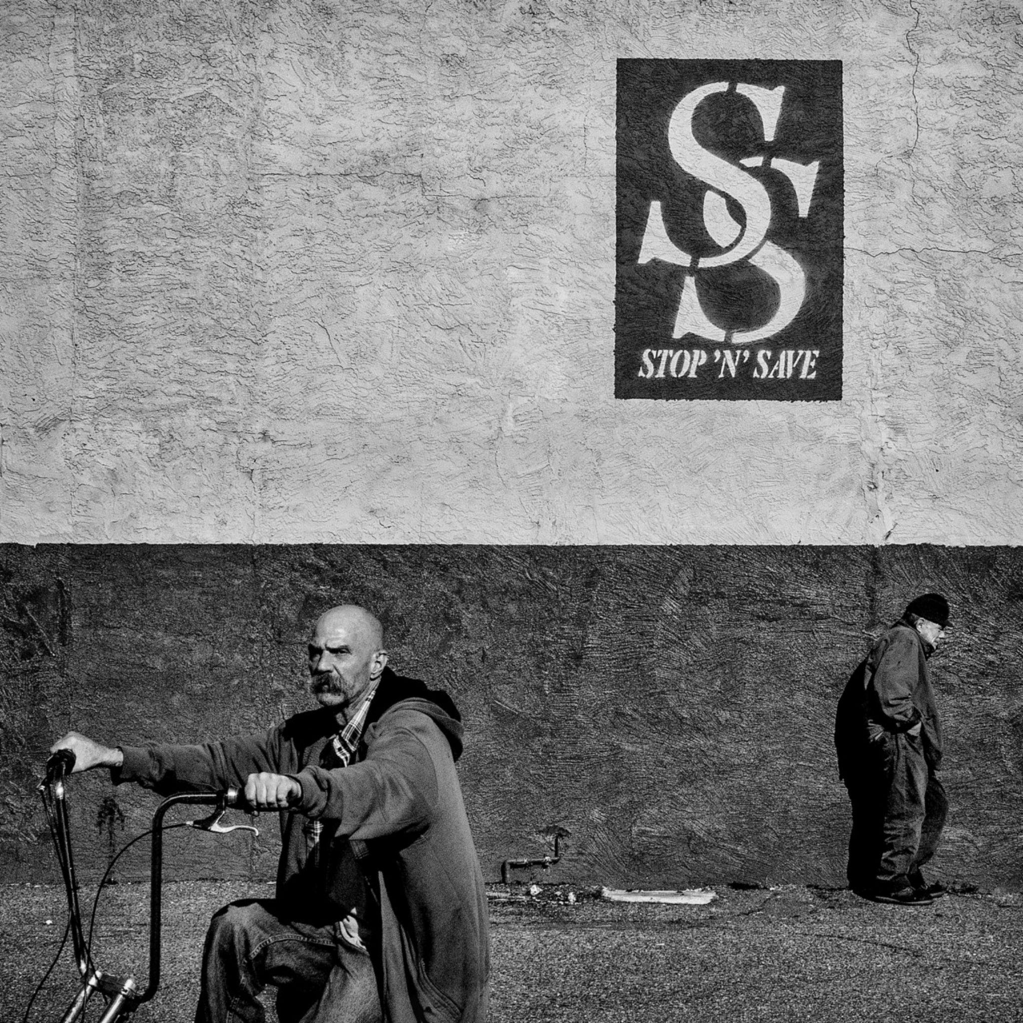 Đang tải magnumphotos00002.jpg&hellip;