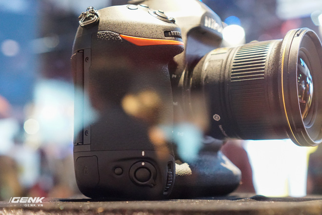 [CES 2020] Trên tay bộ đôi máy ảnh DSLR Nikon D6 và D780 - Ảnh 12.