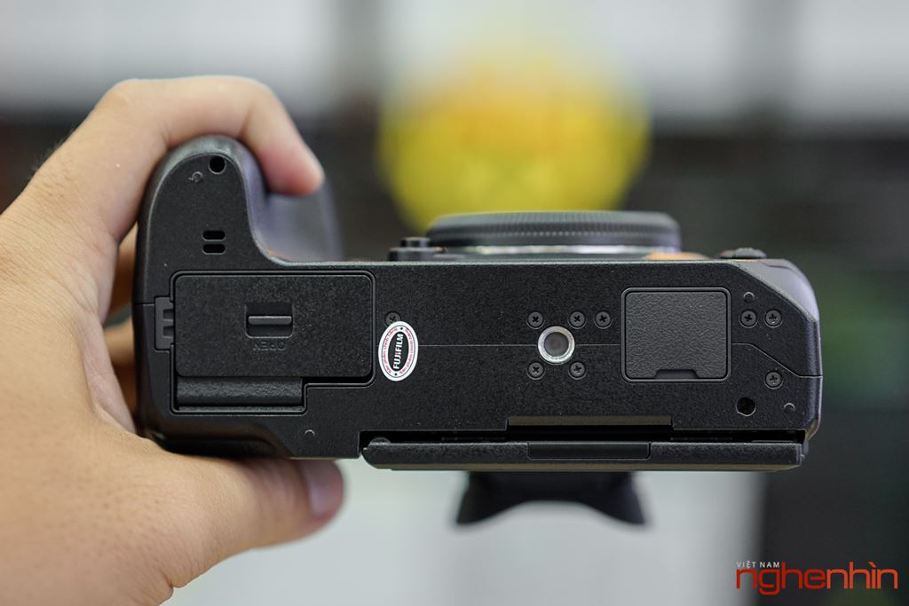 Trên tay Fujifilm X-H1 tại Việt Nam: chống rung 5 trục, màn hình phụ ảnh 6