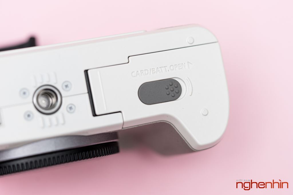 Trên tay máy ảnh không gương lật Canon EOS M50: lấy nét nhanh, quay video 4k ảnh 11