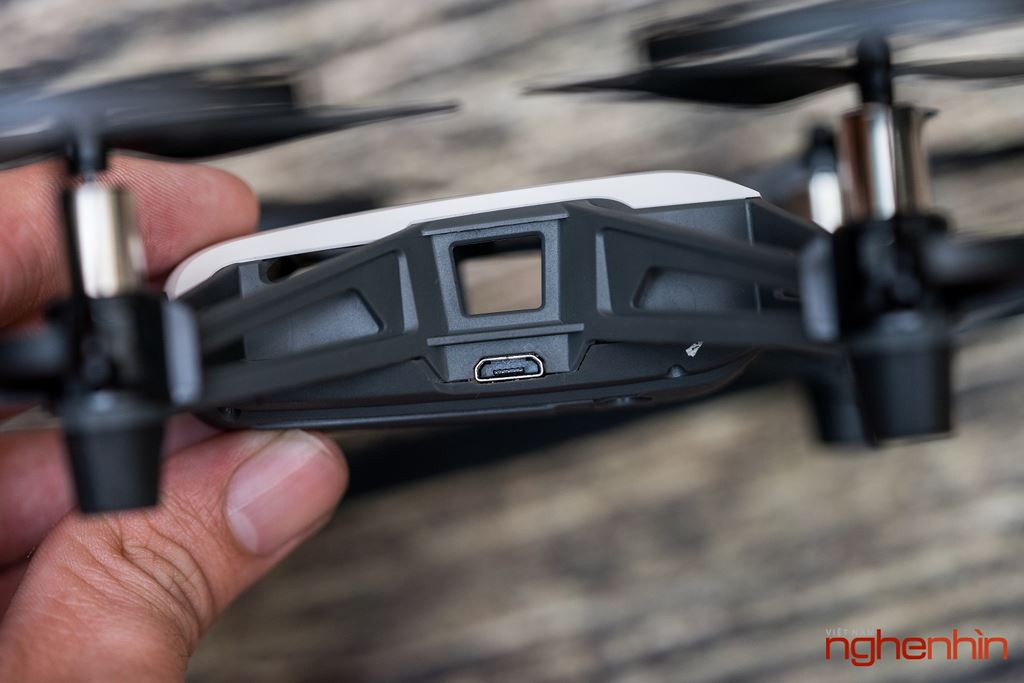 Trên tay drone DJI Tello: Nhỏ gọn, thông minh, giá chưa tới 3 triệu ảnh 7