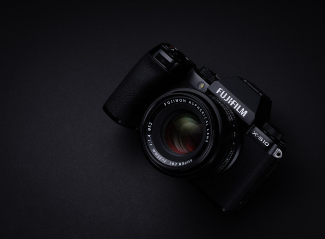 Fujifilm công bố máy ảnh X-S10: Nhỏ nhắn, vừa túi tiền, đủ tính năng - Ảnh 4. Fujifilm công bố máy ảnh X-S10: Nhỏ nhắn, vừa túi tiền, đủ tính năng - Ảnh 4.