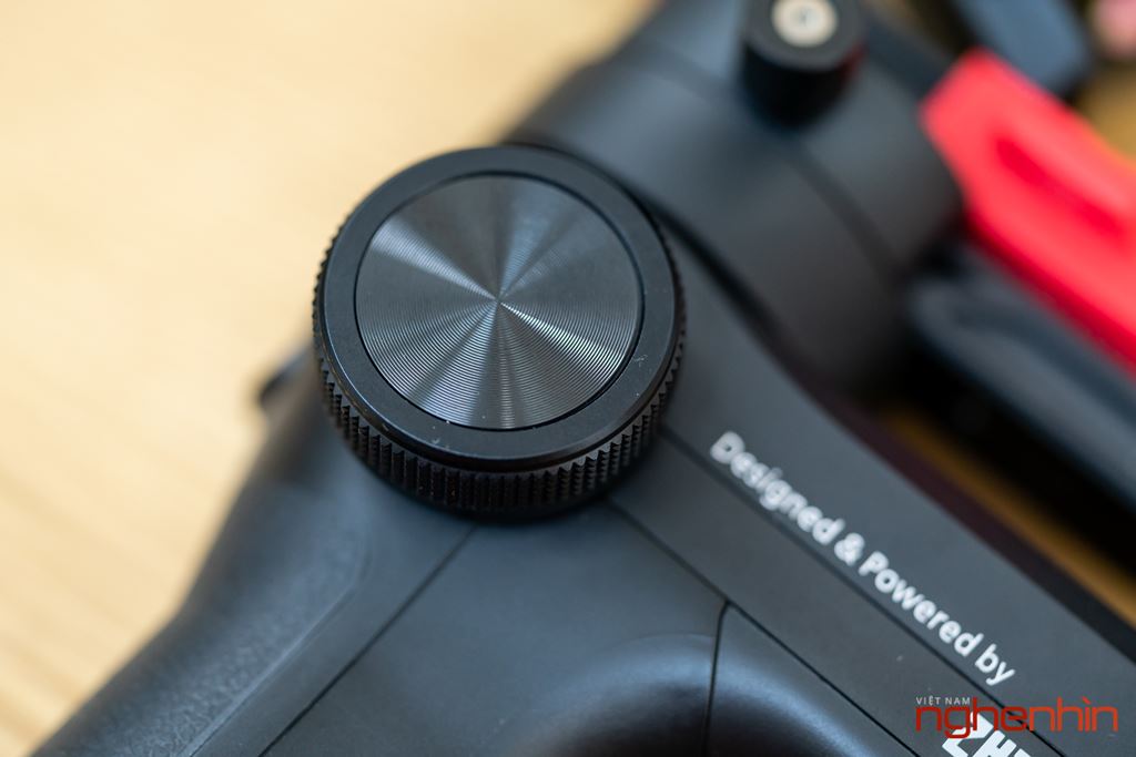 Mở hộp gimbal chống rung Zhiyun Weebill Lab: thiết kế và cách dùng độc đáo ảnh 12