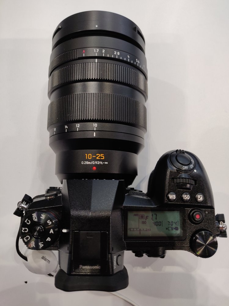 Đang tải Panasonic-Leica-DG-Vario-Summilux-10-25-mm-f1.7-lens-1.jpg&hellip;