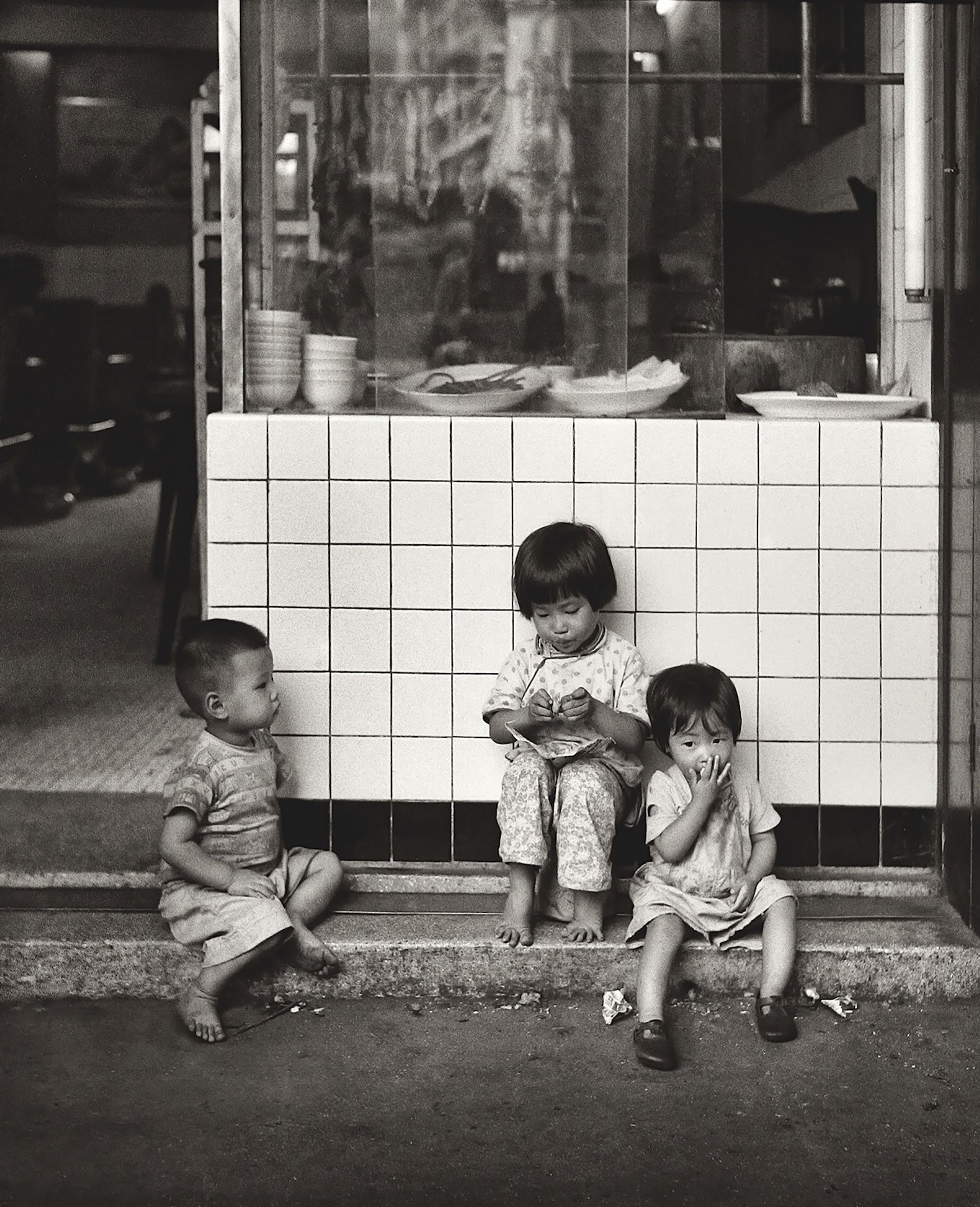 Đang tải Fan-Ho-Obedience乖孩子-Hong-Kong-1950s-and-60s-courtesy-of-Blue-Lotus-Gallery.jpg&hellip;
