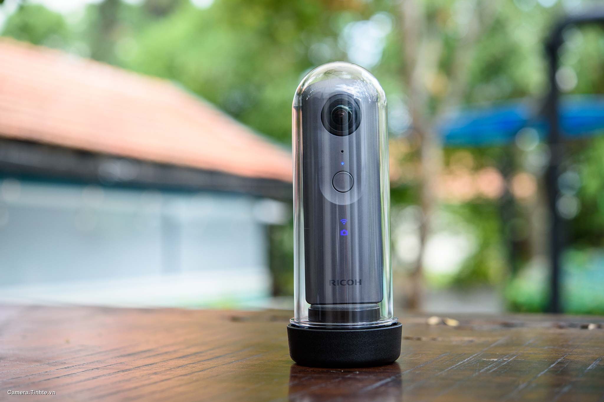 Camera.Tinhte.vn_Theta-V_LVT_9103.jpg Đang tải Camera.Tinhte.vn_Theta-V_LVT_9103.jpg…