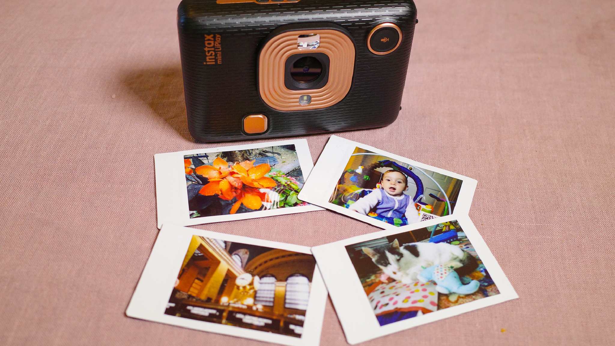 Đang tải fujifilm-instax-mini-liplay-3.jpg&hellip;