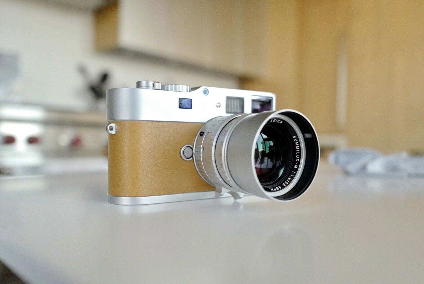 Đang tải Leica-M9-Hermes-Prototype-1.jpg&hellip;