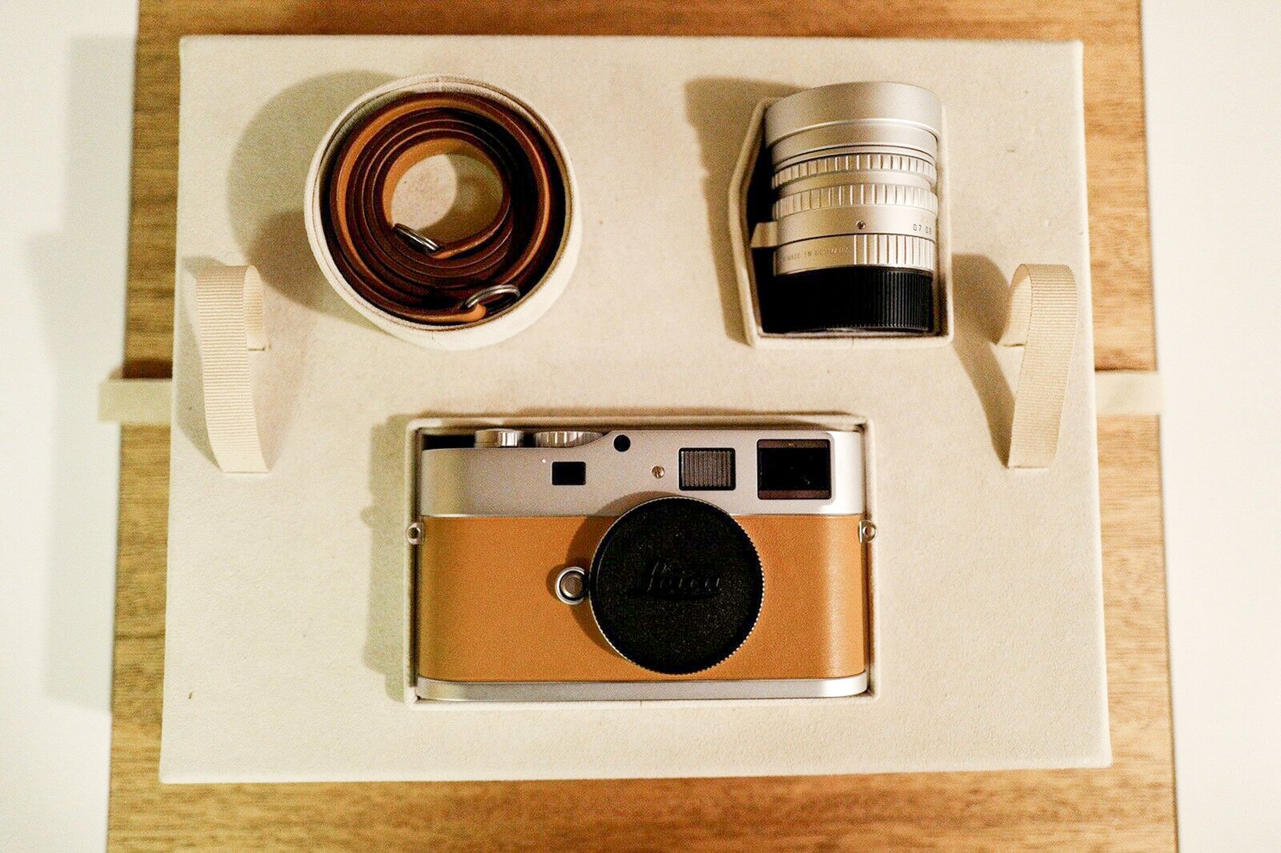 Đang tải Leica-M9-Hermes-Prototype-2.jpg&hellip;
