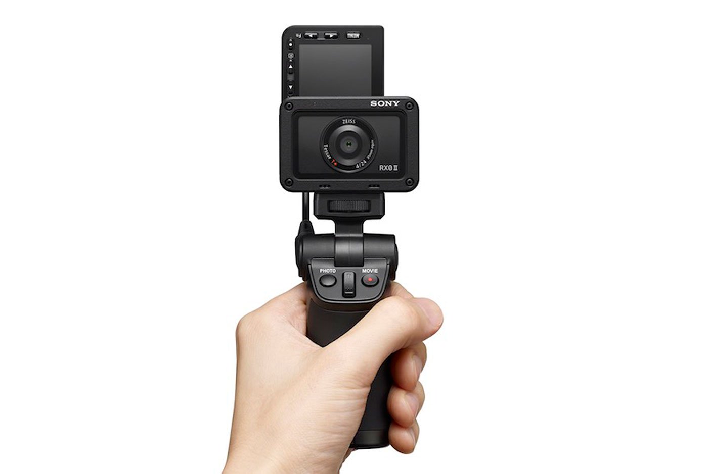 Đang tải Sony-RX0-II-camera-4.jpg&hellip;