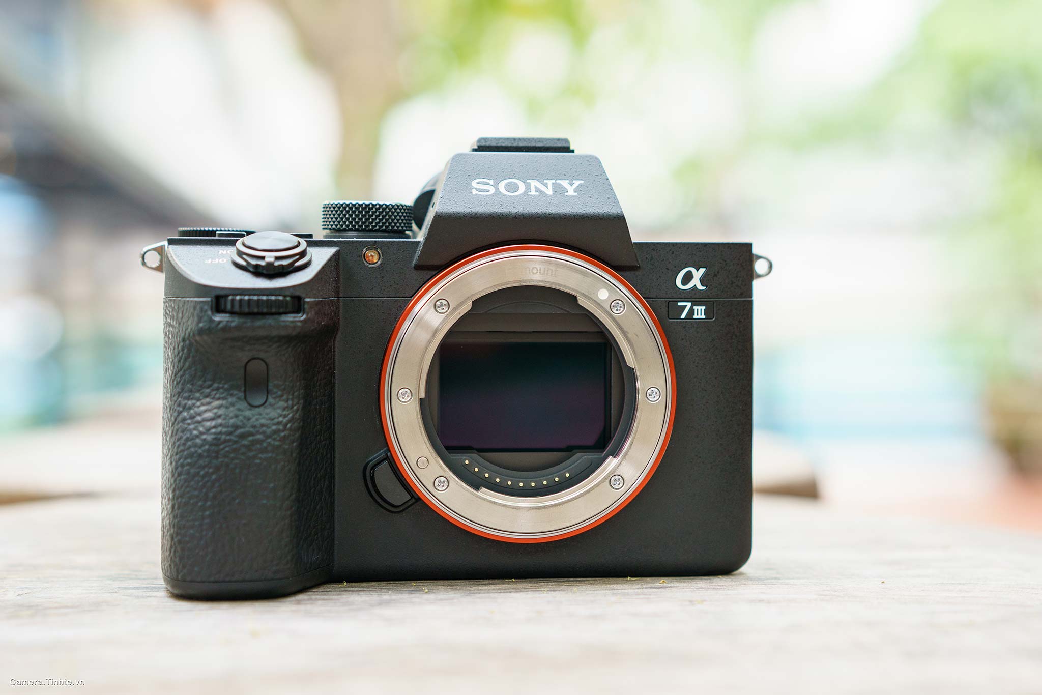 Đang tải Camera.Tinhte.vn_Sony-A7-III_DSC06211.jpg&hellip;