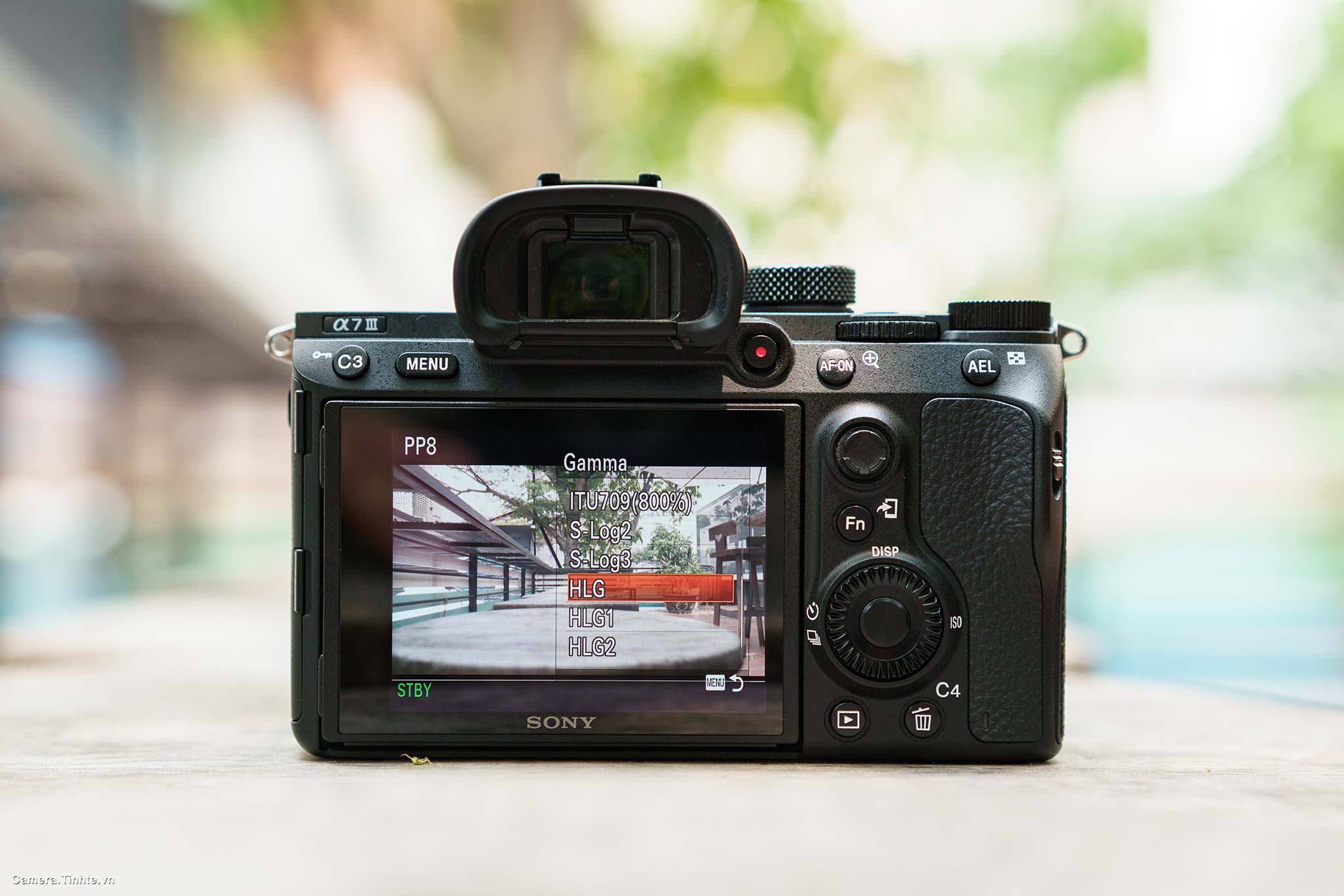 Đang tải Camera.Tinhte.vn_Sony-A7-III_DSC06244.jpg&hellip;
