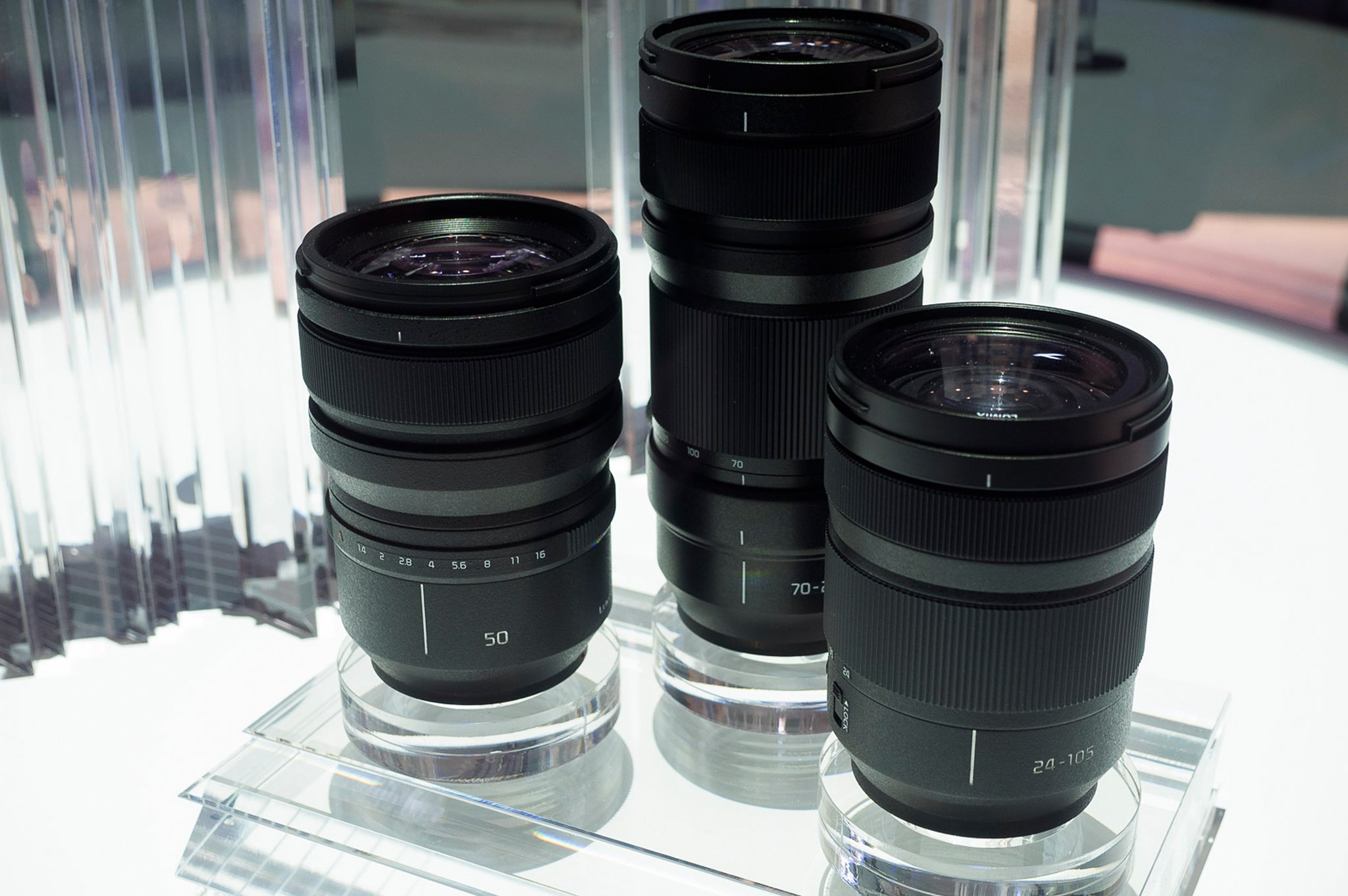 Đang tải 3 lens panasonic.jpg&hellip;