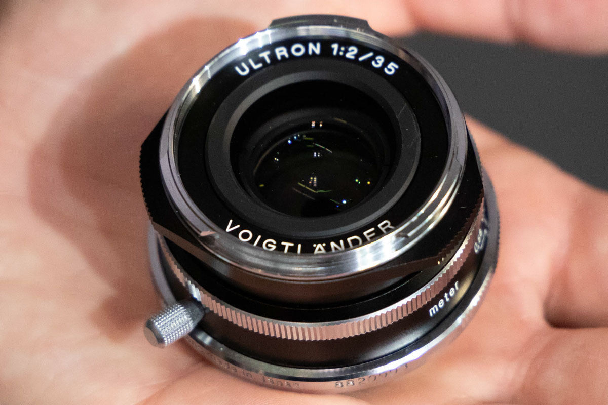 Đang tải Voigtländer-Ultron-35mm-f2-lens-for-Leica-M-mount.jpg&hellip;