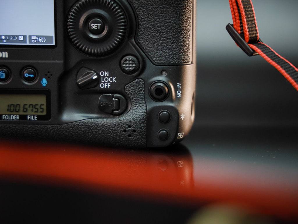 Cận cảnh Canon EOS 1DX Mark III - &ldquo;Quái vật&rdquo; của giới DSLR ảnh 13