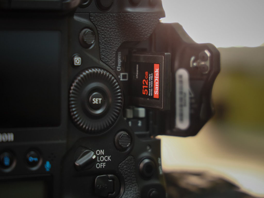 Cận cảnh Canon EOS 1DX Mark III - &ldquo;Quái vật&rdquo; của giới DSLR ảnh 16